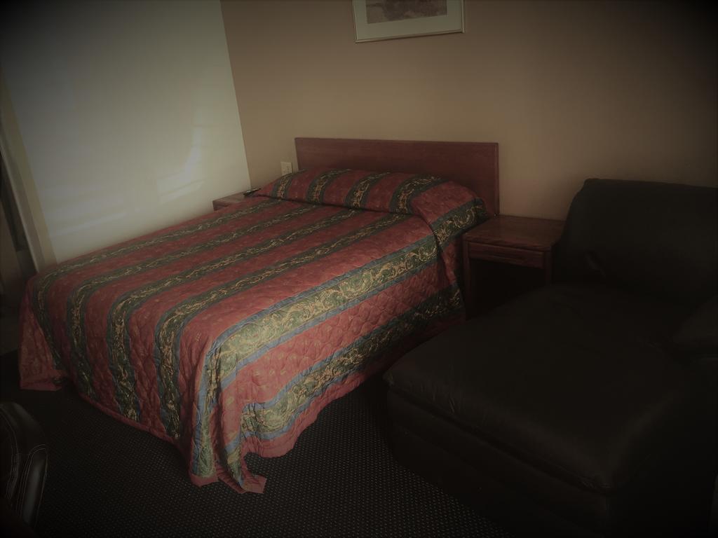 Budget Inn Riverside Exterior photo